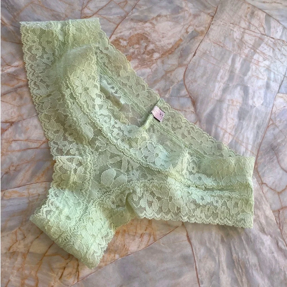 Victoria's Secret  Low Rise Thong Lime Green Floral Lace Small Panty